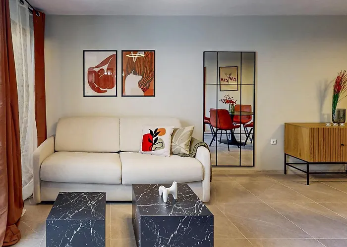 Bellaviastay, Flat Thalassa 1bd סוזופול